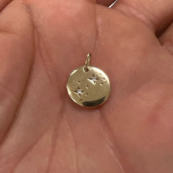 SCORPIO ZODIAC CHARM PENDANT - MEJURI - SOLID 14K YELLOW GOLD - Picture 4 of 7